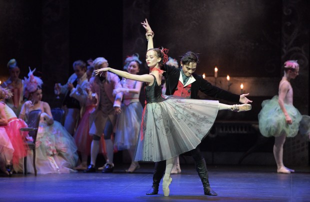 Katja Khaniukova and Jeffrey Cirio in Manon (c) Laurent Liotardo.jpg